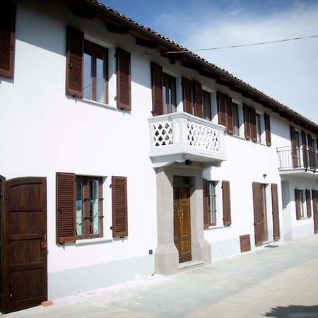 Agriturismo Monbertola Govone Eksteriør billede